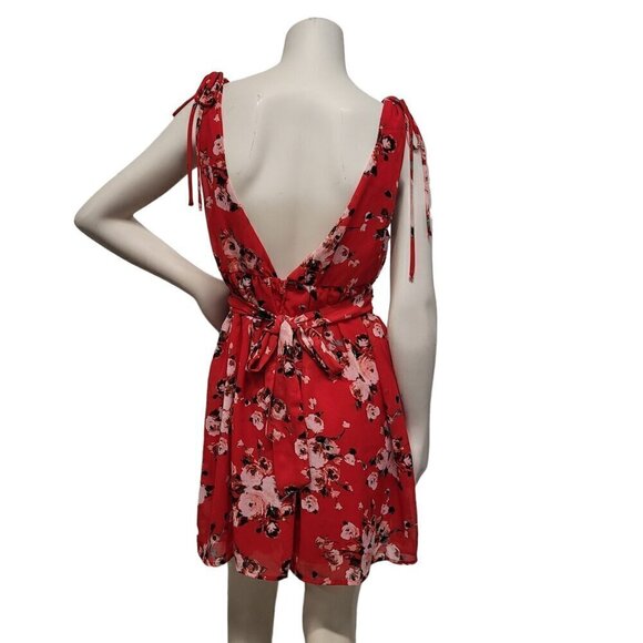 NWT Red Floral Dress Junior's by Speechless - Picture 2 of 9